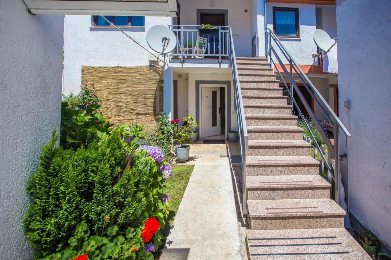 Apartment Rosse Пореч Екстер'єр фото
