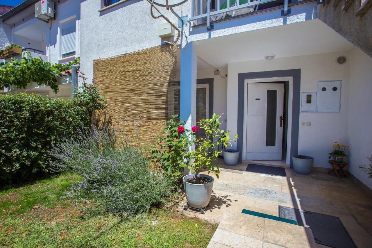 Apartment Rosse Пореч Екстер'єр фото