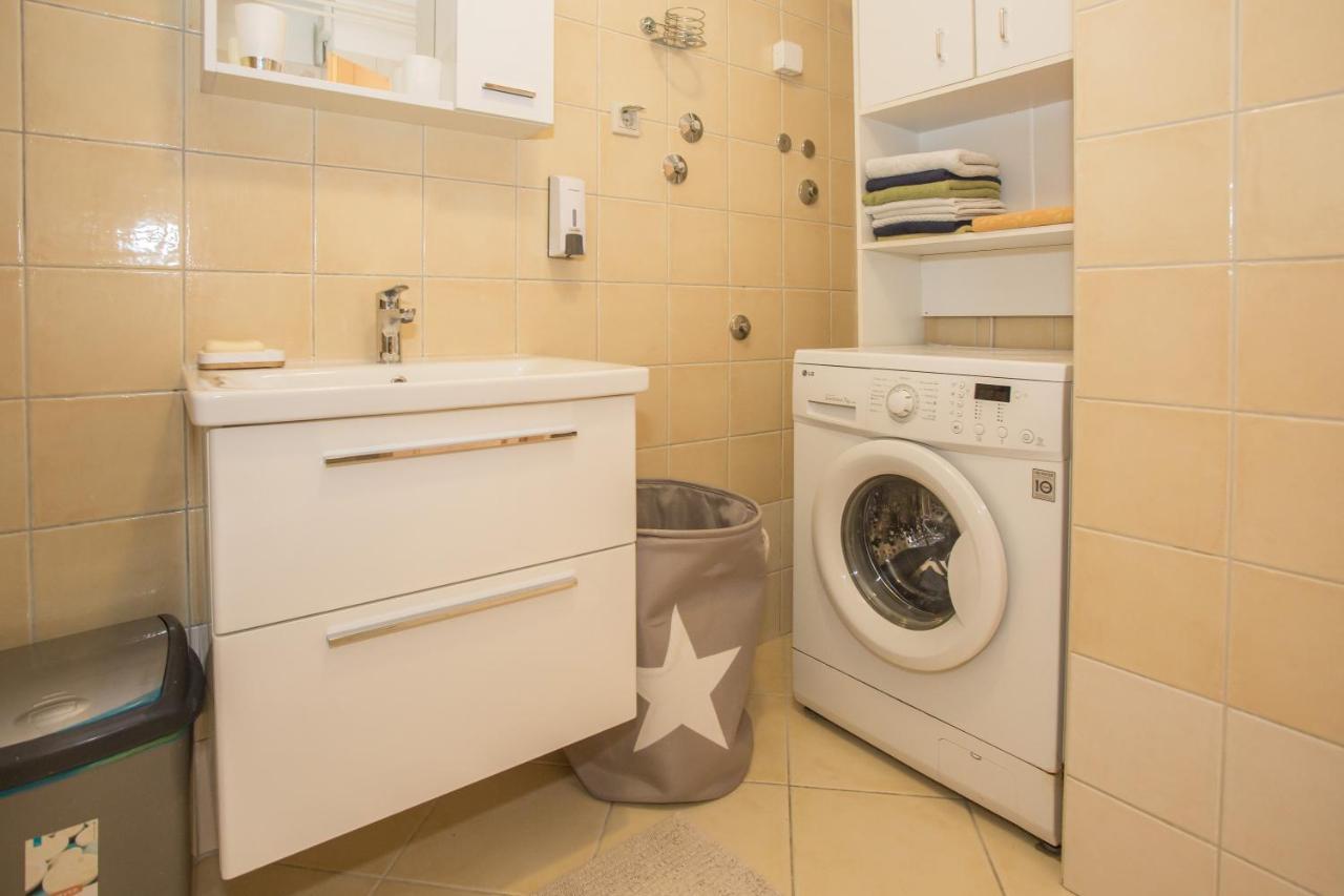 Apartment Rosse Пореч Екстер'єр фото